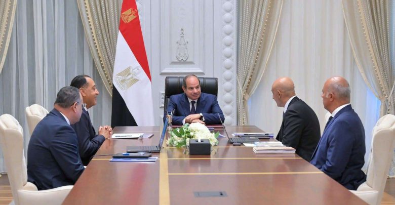 الرئيس السيسي يتابع الاستعدادات لبدء العام الدراسي الجديد بالمدارس والجامعات