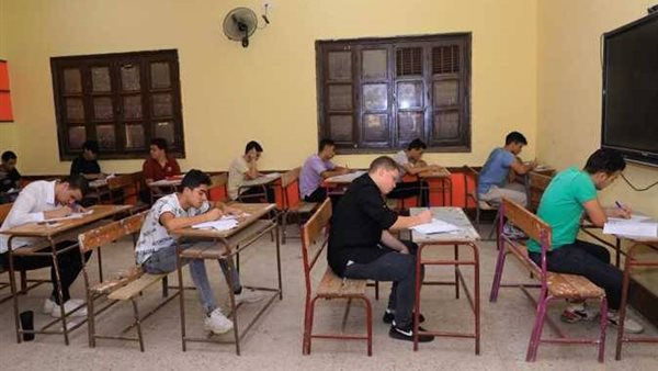 امتحانات الثانوية العامة الدور الثاني 2026 تبدأ اليوم.. تفاصيل أعداد الطلاب وموعد انتهاء الاختبارات