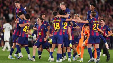 برشلونة يعلن خضوع لاعبه لعملية جراحية ناجحة