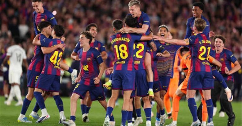 برشلونة يعلن خضوع لاعبه لعملية جراحية ناجحة