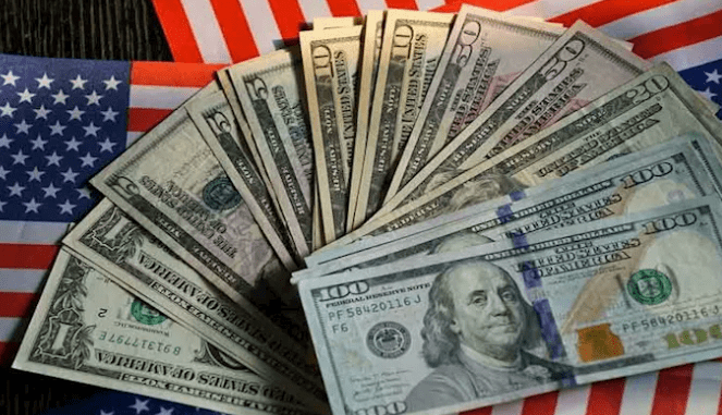 بلال شعيب: الدين الأمريكي يتجاوز 40 تريليون دولار.. والاقتصاد يواجه ضغوطا متزايدة