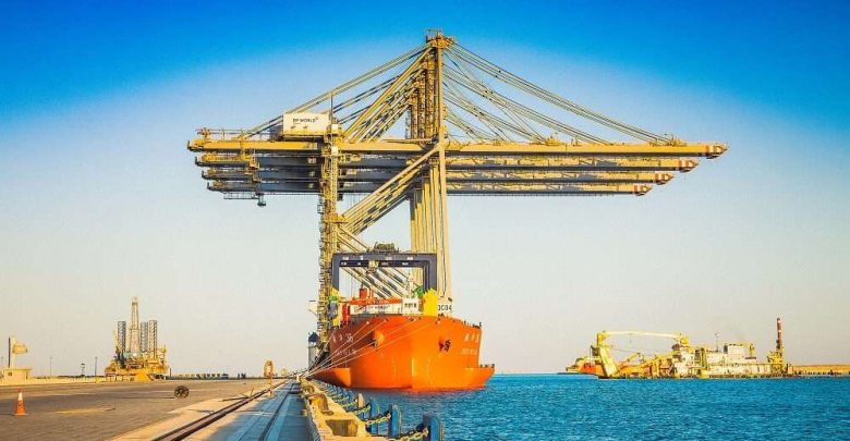 "دي بي ورلد" تنقل 500 ألف حاوية عبر دول الخليج منذ مارس