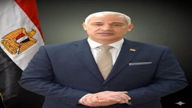 رئيس جامعة أسيوط يمنح مكافأة مالية لتحفيز أعضاء هيئة التدريس ومعاونيهم