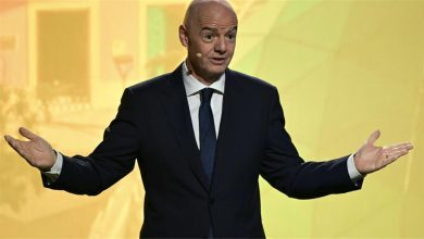 رئيس فرنسا يتدخل في أزمة إنفانتينو ويتواصل مع رئيس كاف