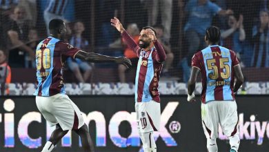 رامي عباس يتفاعل مع تألق محمد صلاح في مباراة طرابزون بور وباشاك شهير