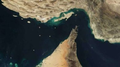 عاجل.. انفجارات جديدة قرب مضيق هرمز أثناء عبور ناقلة نفط