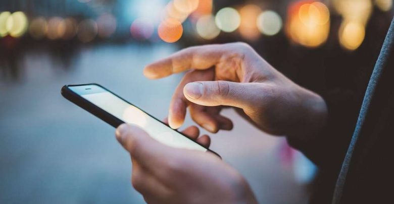 لو اكتشفت خطًا مسجلًا باسمك دون علمك.. رئيس شعبة الاتصالات يوضح الحل