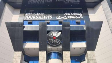 نقيب الصحفيين يخاطب الوزراء والمحافظين وبلاغات للنائب العام ضد مؤسسات تستغل المتدربين