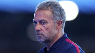 هانز فليك يتخذ قرارًا صارمًا في برشلونة بعد إصابة باردجي