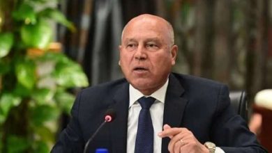 وزارة النقل تنفي وجود حسابات رسمية لوزير النقل كامل الوزير على فيسبوك