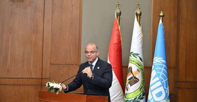 وزير الاستثمار: توطين الفحص المعملي وفّر 29 مليون دولار.. ورفعنا عدد المعامل إلى 323 معملًا